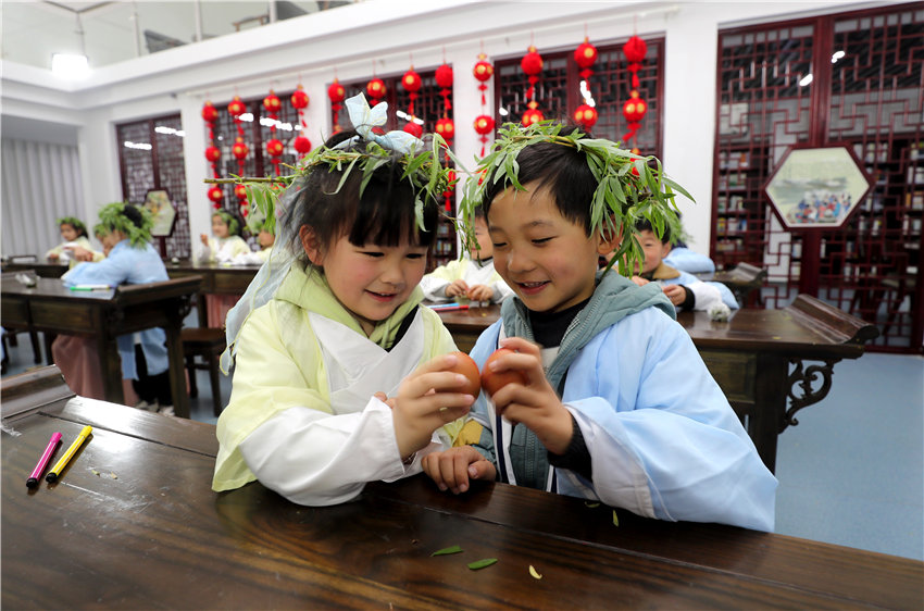 3��31�գ��ڰ���ʡȫ���ع�ѧ�����ϣ�С�����������ʵ���Ϸ�� �����