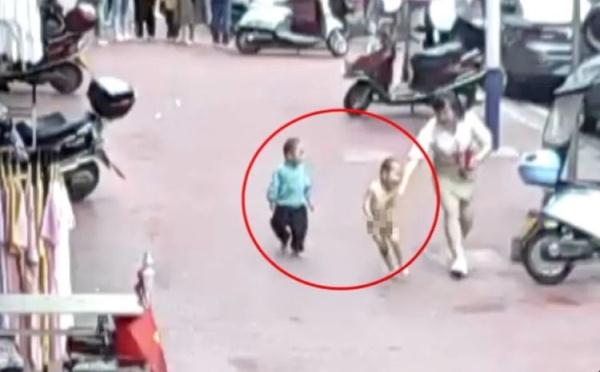 ��ʧ��ͯû���·��ڽ�ͷ���ܣ��ҿ���������