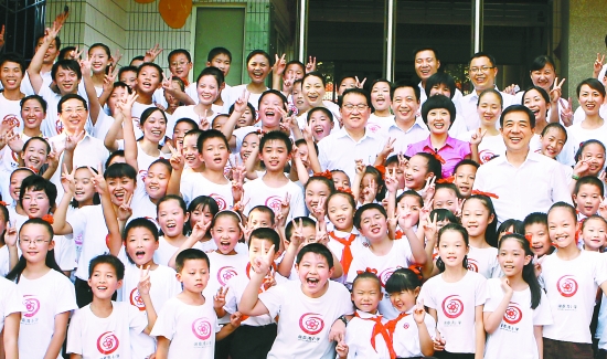 李长春:希望大家把唱读讲传搞得更好(图)