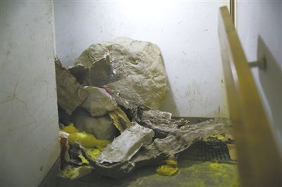 ���գ��˼�ɽׯ����ţΥ�����ļ�ɽ�ѿ�ʼ��������µĴ������϶���¥����¥�´���ȫͨ������С�����������ͼ�����¾������� �ַ� ��