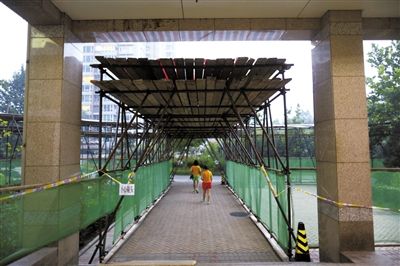 ���գ��˼�ɽׯ����ţΥ�����ļ�ɽ�ѿ�ʼ��������µĴ������϶���¥����¥�´���ȫͨ������С�����������ͼ�����¾������� �ַ� ��