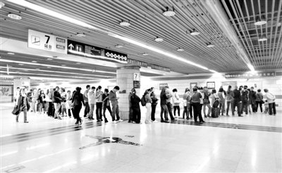 �������һ��ͨ�˿�����̫���ڣ��������˵�7��