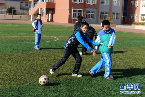 #����ᣩ��2���ൺ��ʯ����Ϋ���͹��߱�ȼ�¹��ܱ߲���ѧУ����