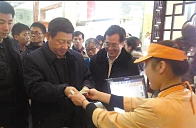 习近平在京考察供热养老要让老年人安享幸福晚年 习近平在京考察供热养老要让老年人安享幸福晚年