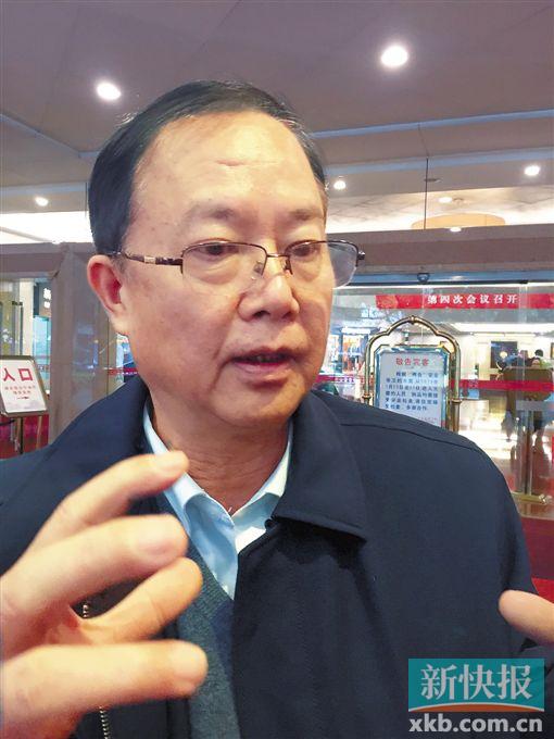 广东:今年内出台取消车辆通行费年票制方案 广东:今年内出台取消车辆通行费年票制方案