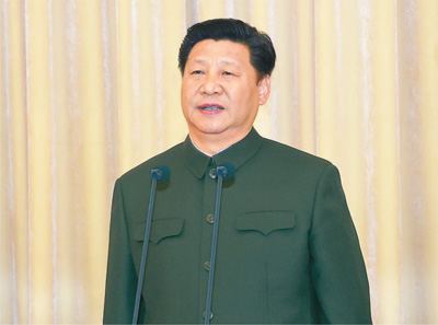 解放军调整组建五大战区 习近平授予军旗发布训令