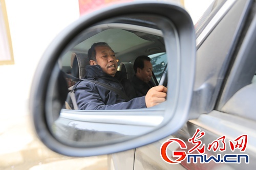 【网络媒体走转改】家人眼中的李保国:和时间比赛的一生