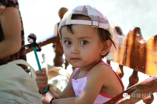 ͼƬĬ�ϱ���