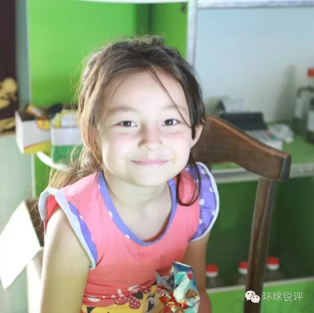 ͼƬĬ�ϱ���