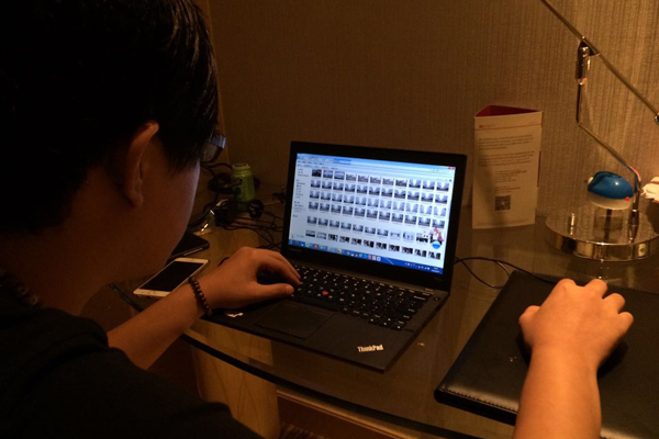 【网络媒体走转改】用脚采访 用笔还原 网媒们的“表情包”