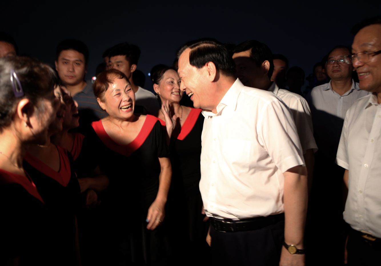 G20后杭州人气爆棚 浙江省委书记忙着为“弄潮儿”点赞 G20后杭州人气爆棚 浙江省委书记忙着为“弄潮儿”点赞