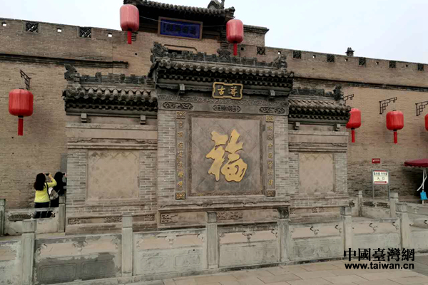 穿越百年梦回乔家大院 网媒记者领略晋商风采 穿越百年梦回乔家大院 网媒记者领略晋商风采