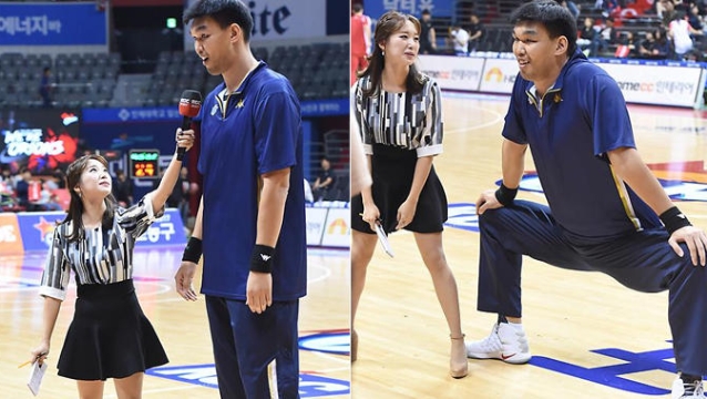 1米56女主持采访2米21韩国中锋 画面太喜感