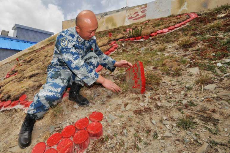 甘巴拉老兵王胜全(郭超英摄)