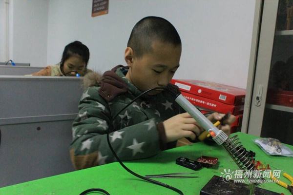 台江鲲鹏青少年事务服务中心:为青少年拨开阴霾