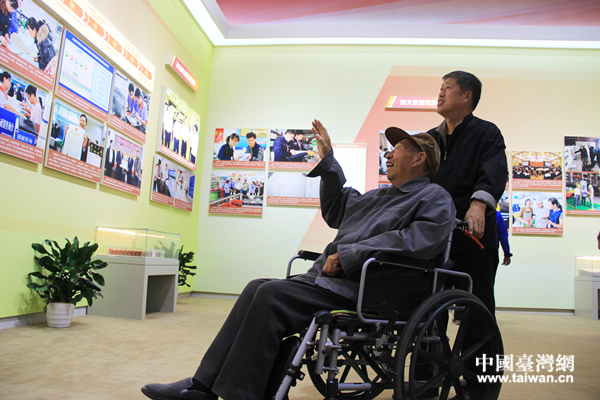 “砥砺奋进的五年”成就展:祖国发展让百姓更有底气 “砥砺奋进的五年”成就展:祖国发展让百姓更有底气