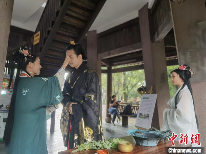 ������Ϫʪ����ͣ�����Ļ����Ƴ������������ѽ�