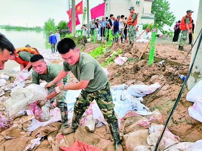 ������Ա������ͦ���ڷ�Ѵ����һ��