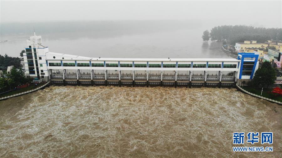 ����ϰ��ƽ��ʱ���й���ɫ�������˼��ָ���¡�����ʱ������Ϊ��ƪ�¡�ϰ��ƽ����ǹ����¡�ͼ�Ļ�������11��һ��Ϊ�����񡪡�д��ȫ����Ѵ����ȡ�ý׶����ش�ʤ��֮ʱ