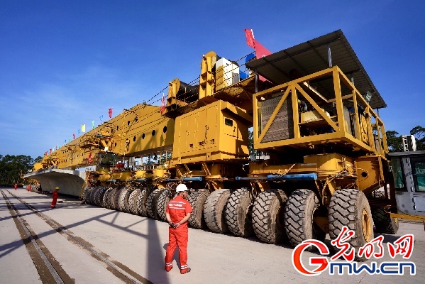 ������������·��������·������ȹ��� 뢻���Խ�˱߸���չ��ͼ