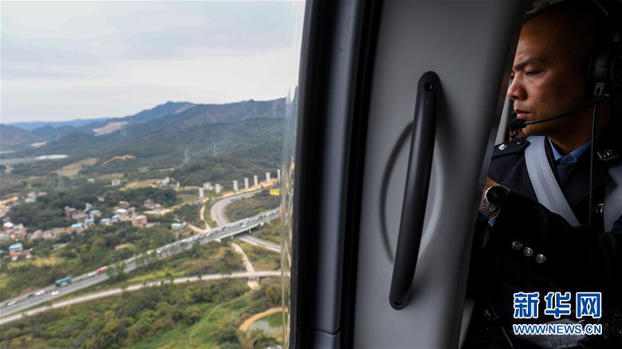 ����������40�ꡤͼ�Ļ�������2�����ǡ���ǧ����ش���н�ͨ��������������