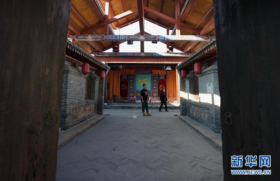 (全面建成小康社会“百城千县万村调研行”·图文互动)(4)北戴河村:艺术院落“点亮”乡村致富路