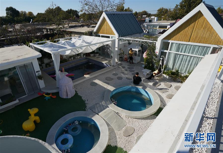 (全面建成小康社会“百城千县万村调研行”·图文互动)(2)北戴河村:艺术院落“点亮”乡村致富路