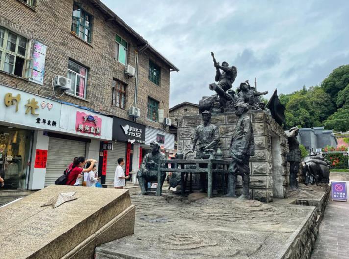 ���������ͭ��Ⱥ