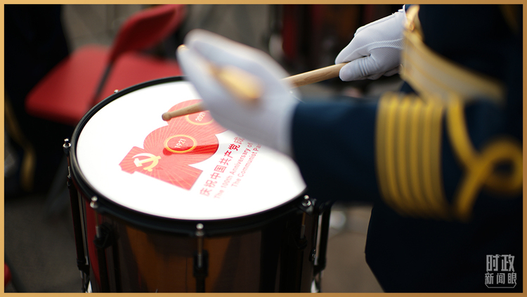 ʱ��������ح���껪��ׯ��ʢ�䣬����ǽ��������ذ���Ϣ