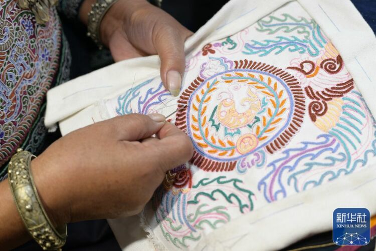 贵州三都:非遗技艺助力搬迁群众奔小康