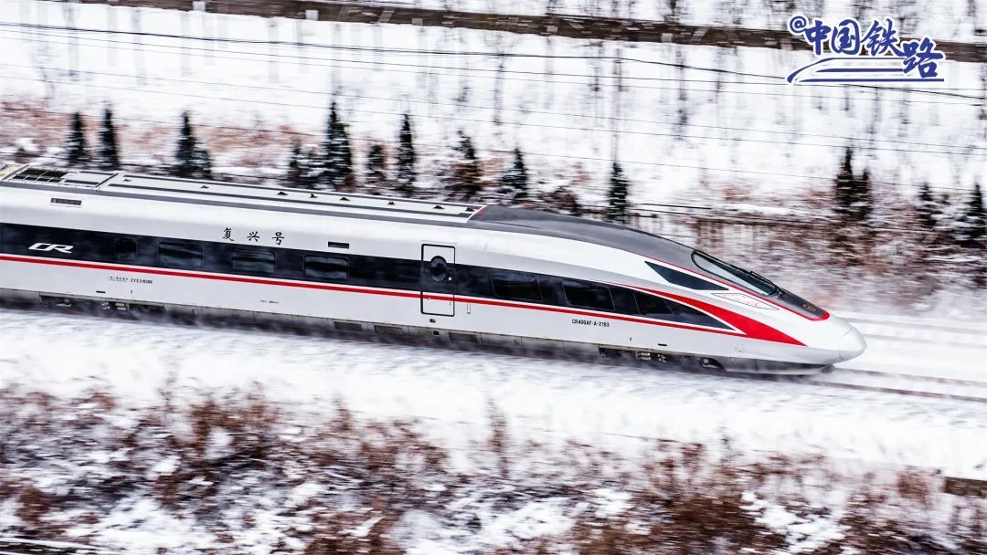 ���˺Ŷ������г��ڽ�����·�Ϸɳۡ���һ�� ��