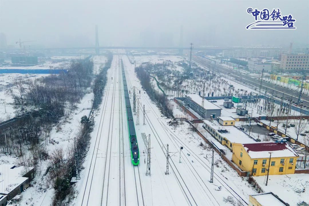 ���˺Ŷ������г��۳��ھ�����·�ϡ����ǿ� ��