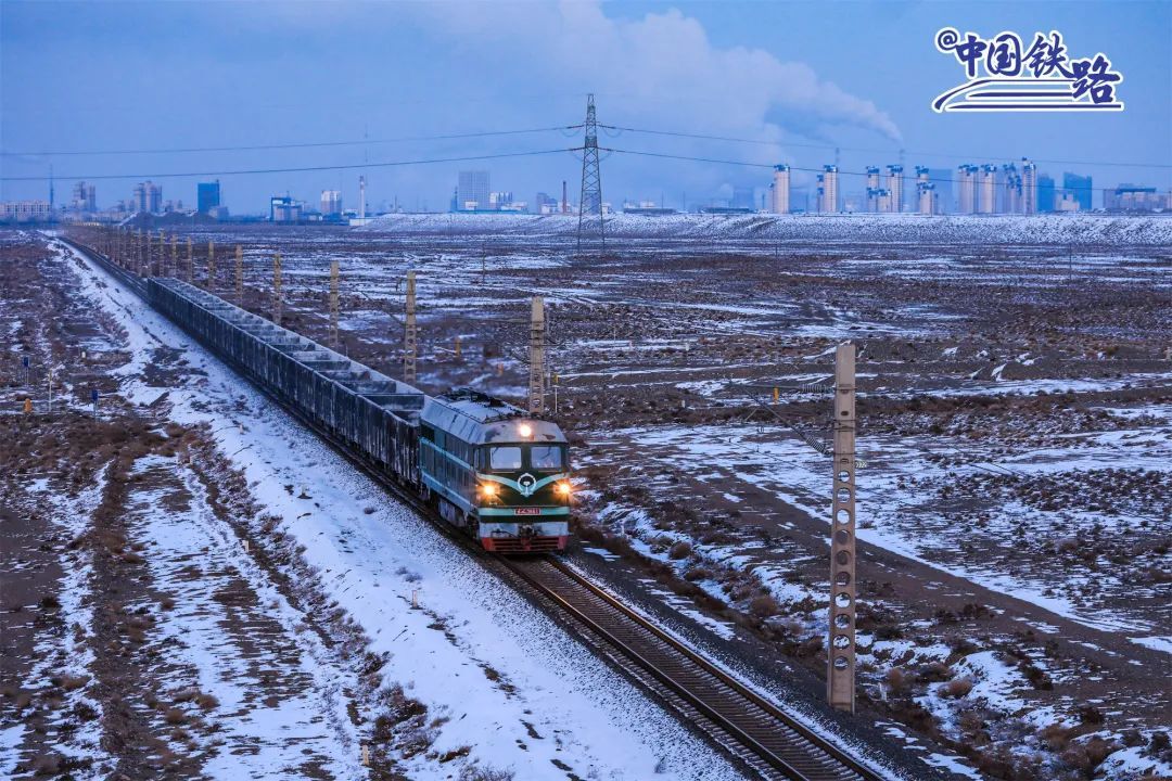 �����𳵡���ʻ�ھ���ɽ֧�ߡ�����Ȫ ��