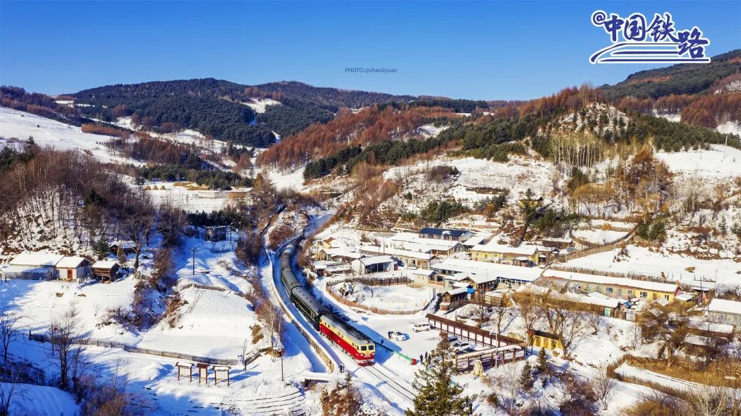 ��ɽ��ı����г�������Ԫ ��