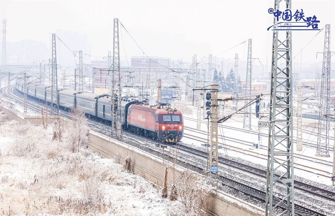 �������ϵ�ѩ���г������� ��