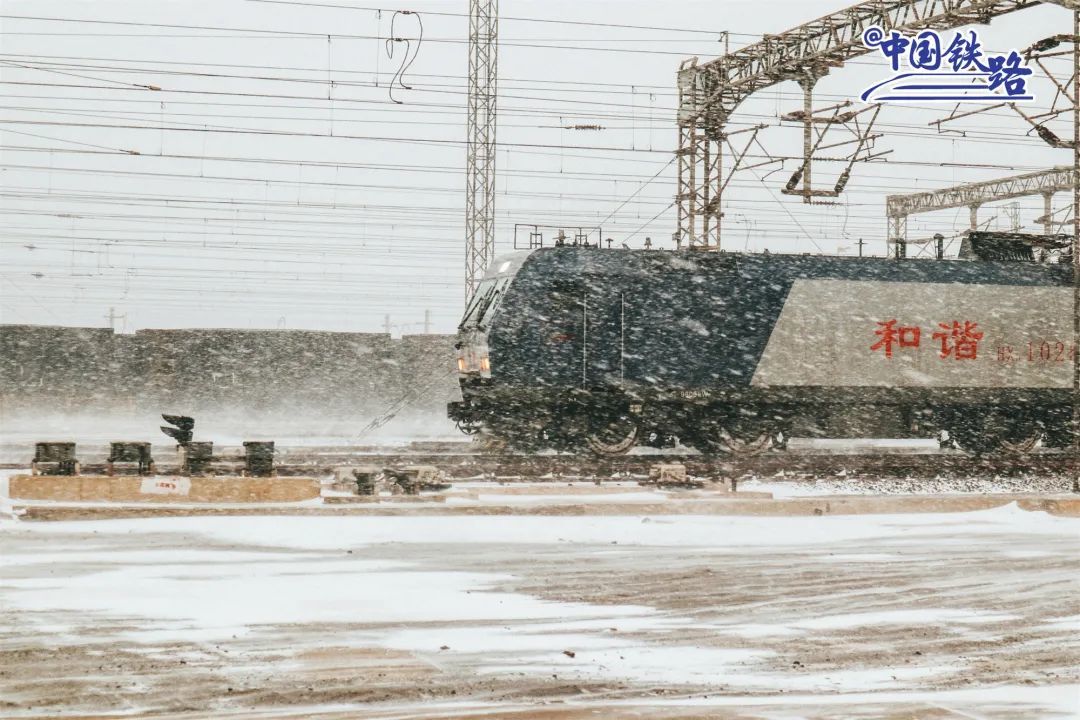 ��г�ͻ��������ѩ����һ�� ��