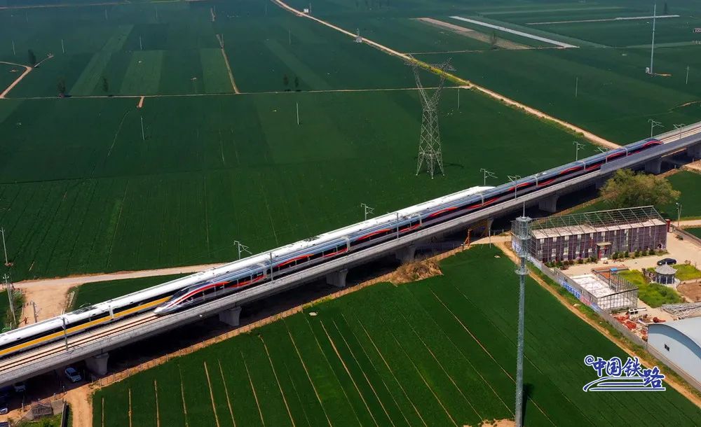 复兴号如何创造交会速度世界纪录?你关心的问题都在这里