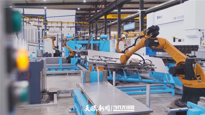 ���������� �﷫�¡��������������´������������־��÷�չ̽·��