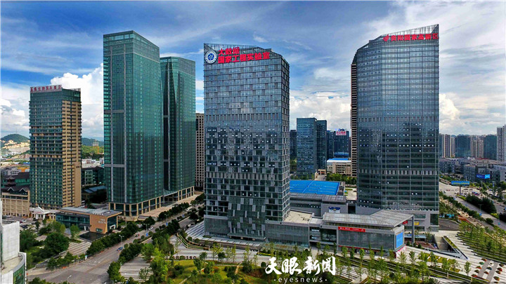 ���������� �﷫�¡��������������´������������־��÷�չ̽·��