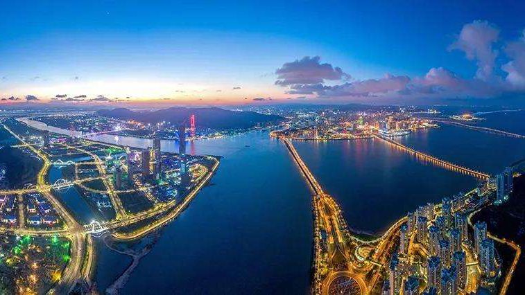 双联通 共发展 向未来——粤港澳大湾区建设迈出坚实步伐 双联通 共发展 向未来——粤港澳大湾区建设迈出坚实步伐