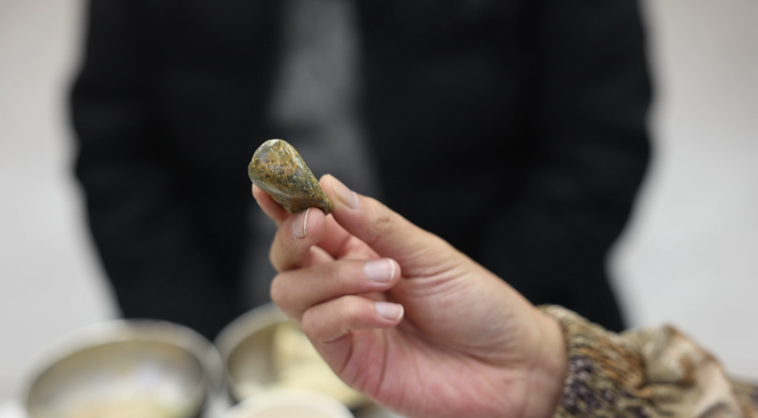 ��ʿФ˼Զ��ĸ��С�������ӹ��꣬�����������һ����Ƭ