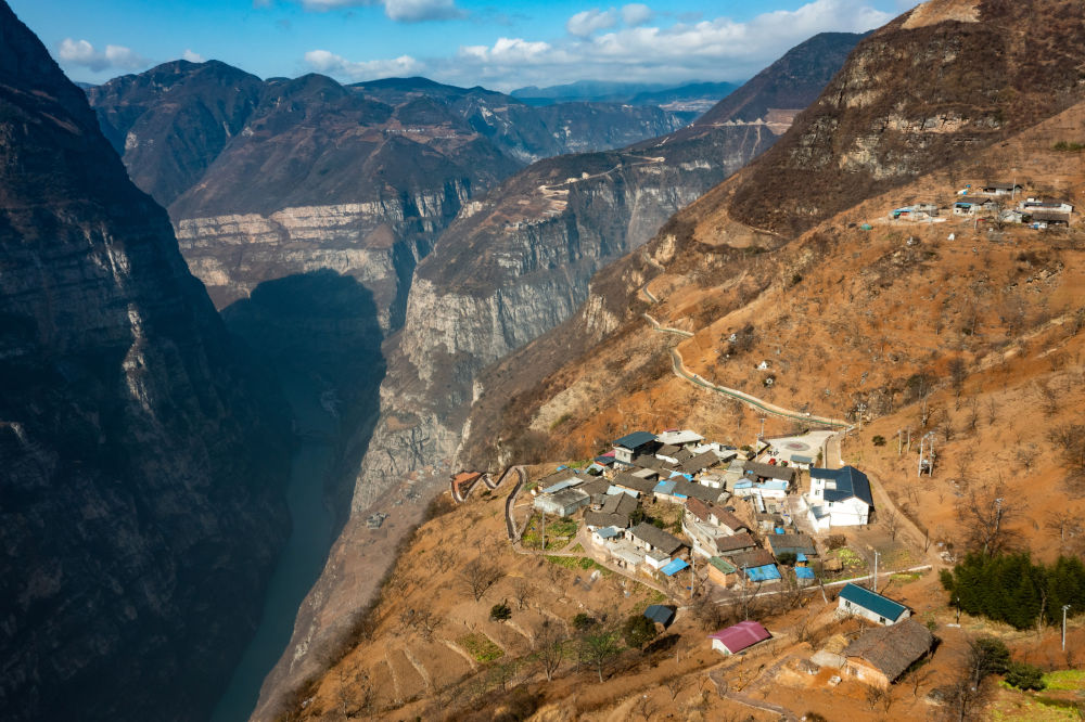 �����ϵĴ�ׯ����λȫ���˴����������̽·��