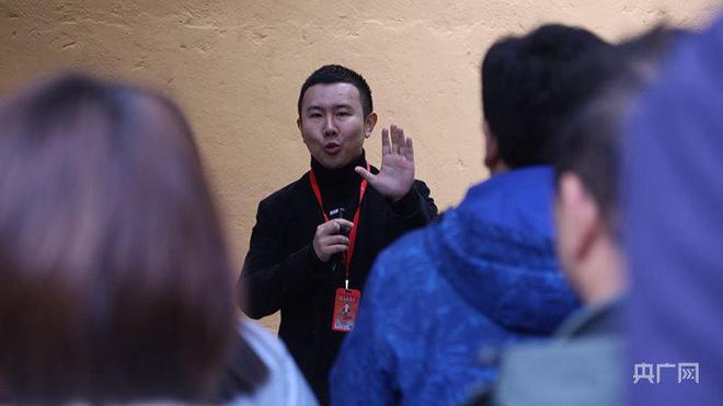 ��ϰ�����졿���о����Ƕ�Ӣ����õ��廳