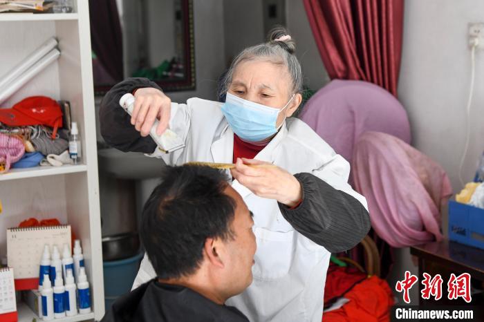 �ƽ����Ĺ˿ʹ�������ˡ������ ��