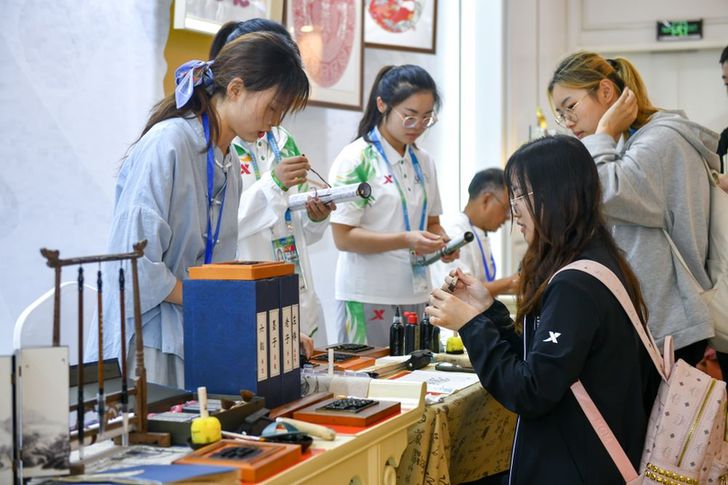 �ͷ��ţ������������ڳɶ����������������л����������ӳ