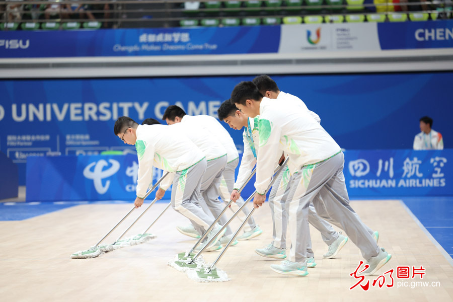 ��С�ཷ���ɶ����˻������������羰��