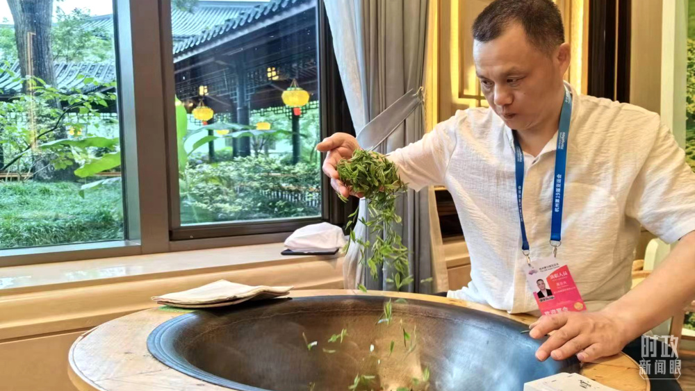 ʱ��������ح���˻ῪĻ�գ�ϰ��ƽ��ϯ��Щ����ݷḻ��Ϣ