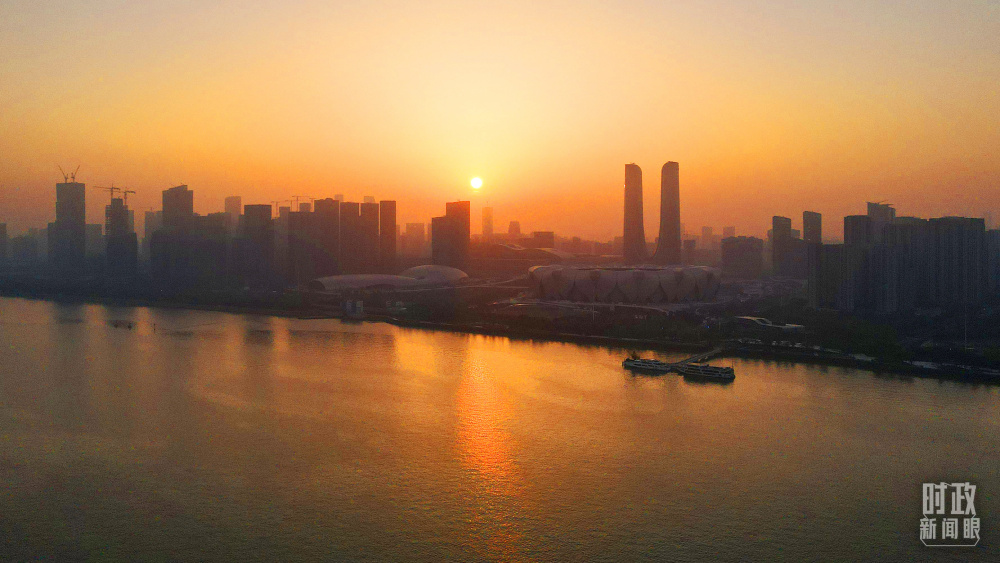 ʱ��������ح���˻ῪĻ�գ�ϰ��ƽ��ϯ��Щ����ݷḻ��Ϣ