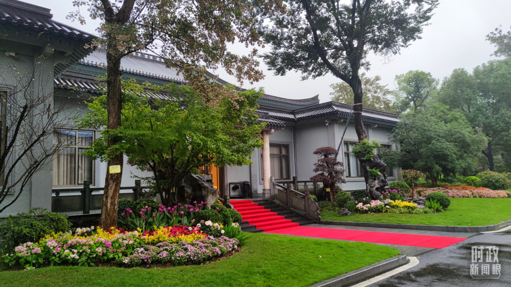 ʱ��������ح���˻ῪĻ�գ�ϰ��ƽ��ϯ��Щ����ݷḻ��Ϣ