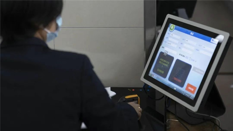 �ǻ۾���������������